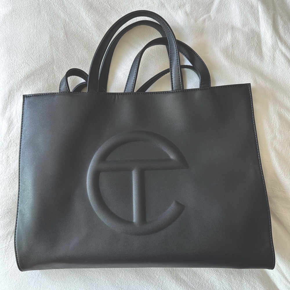 Medium Telfar bag